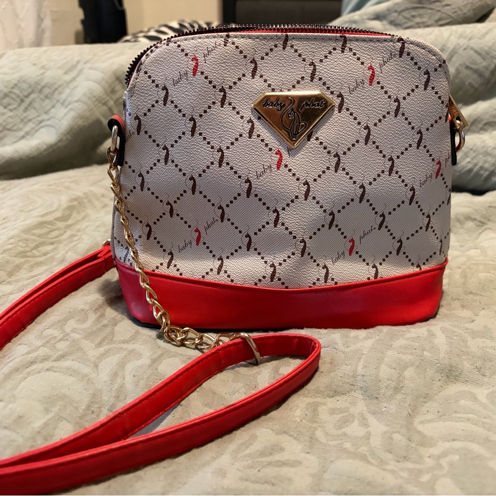 Baby Phat White and Red Crossbody Bag with Gold Chain - Picture 2 of 5